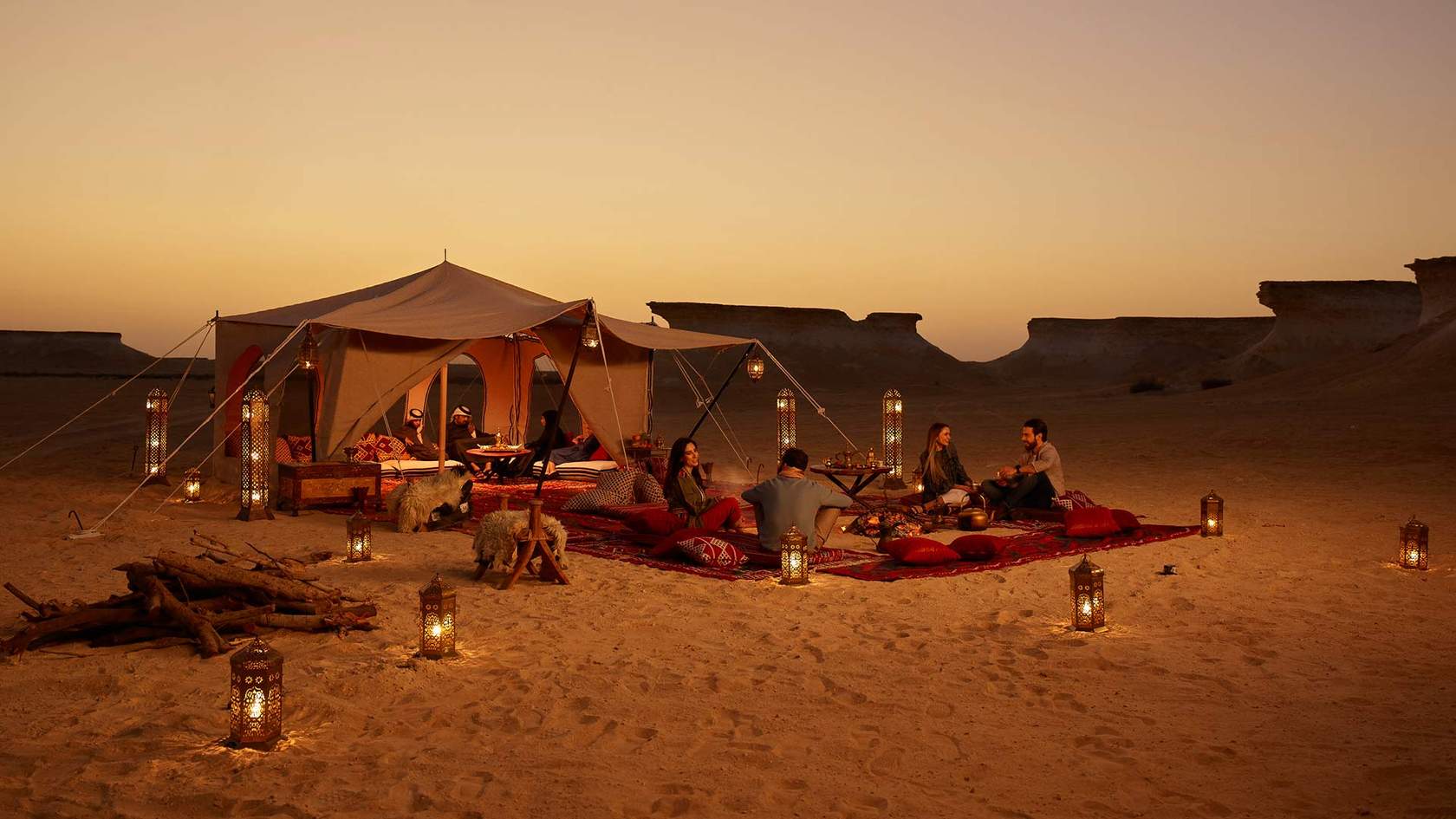 Desert sunset dinner